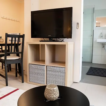 Full House - Citylounge - Netflix, Wifi Inkl דירה